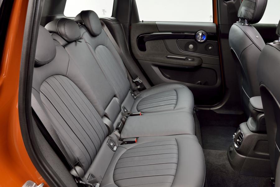 Интерьер Mini Cooper S Countryman ALL4 2017 года  (WW) (фото 109 из 138)